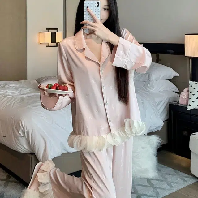 夏芬妍  高级感甜美风蝴蝶提花舒适凉感翻领家居服长袖长裤花瓣边可外穿睡衣套装 女款