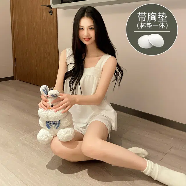 夏芬妍 柔软舒适慵懒风纯色云朵棉家居服亲肤休闲吊带带胸垫短裤时尚可外穿睡衣套装 女款 白色