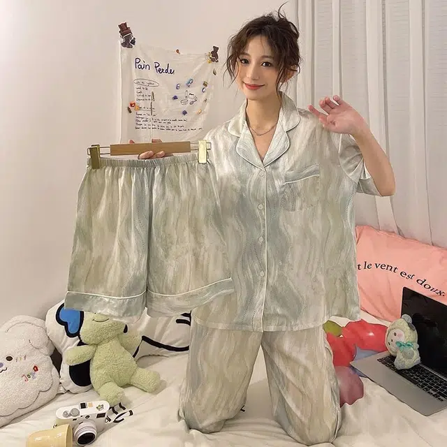 夏芬妍 裸感丝滑舒适柔软流光翻领冰丝短袖三件套简约可外穿家居服睡衣套装 女款 绿色