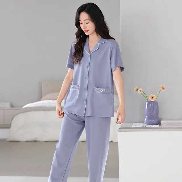 夏芬妍 简约时尚柔软舒适纯色气质绣花翻领家居服亲肤休闲短袖长裤可外穿睡衣套装 女款