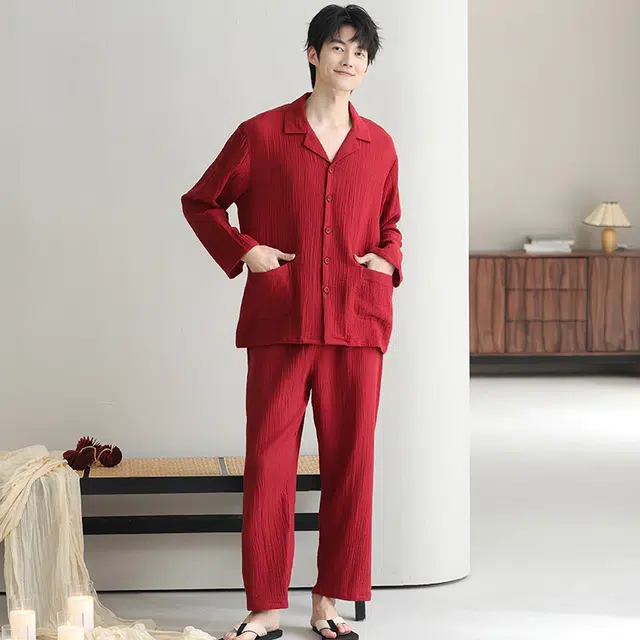 夏芬妍 休闲舒适纯色双层纱婴儿棉翻领开衫家居服柔软亲肤可外穿长袖长裤睡衣套装 男款 红色