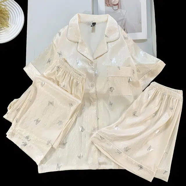 夏芬妍 简约休闲高级感蝴蝶冰丝翻领带胸垫家居服舒适亲肤宽松短袖三件套可外穿睡衣套装 女款 杏色