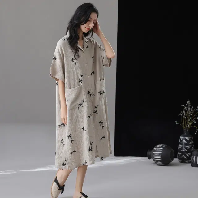 夏芬妍 时尚轻盈舒适柔软侘寂风金鱼满印圆领婴儿棉双层纱睡衣家居服休闲亲肤宽松长袖可外穿睡裙 女款 灰色