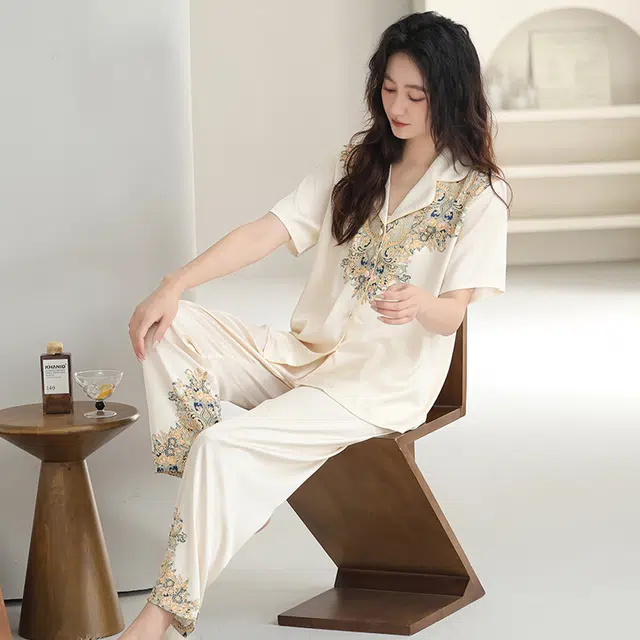 夏芬妍 简约舒适高级感宫廷风翻领家居服亲肤宽松休闲短袖短裤长裤三件套可外穿睡衣套装 女款 杏色