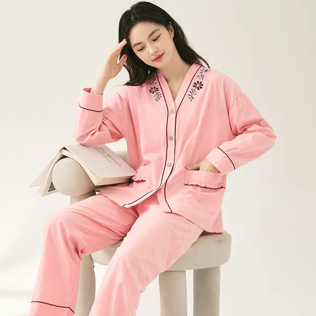 夏芬妍 简约舒适亲肤复古刺绣纯棉家居服休闲宽松长袖长裤可外穿春秋款睡衣套装 女款 粉色