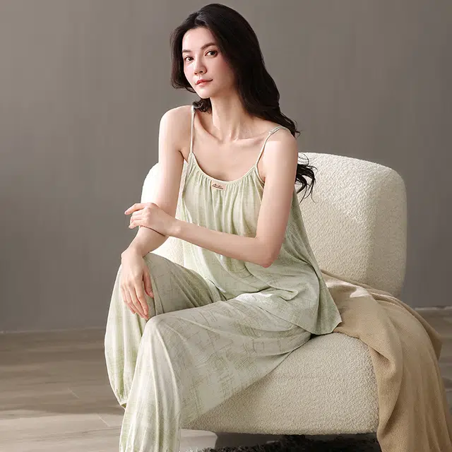 夏芬妍 柔软舒适透气亲肤带胸垫家居服休闲时尚可外穿睡衣套装 女款 绿色