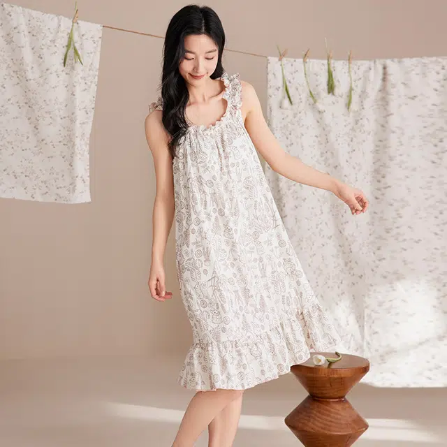 夏芬妍 甜美公主风碎花吊带云朵棉睡衣家居服简约休闲带胸垫可外穿夏季睡裙 女款