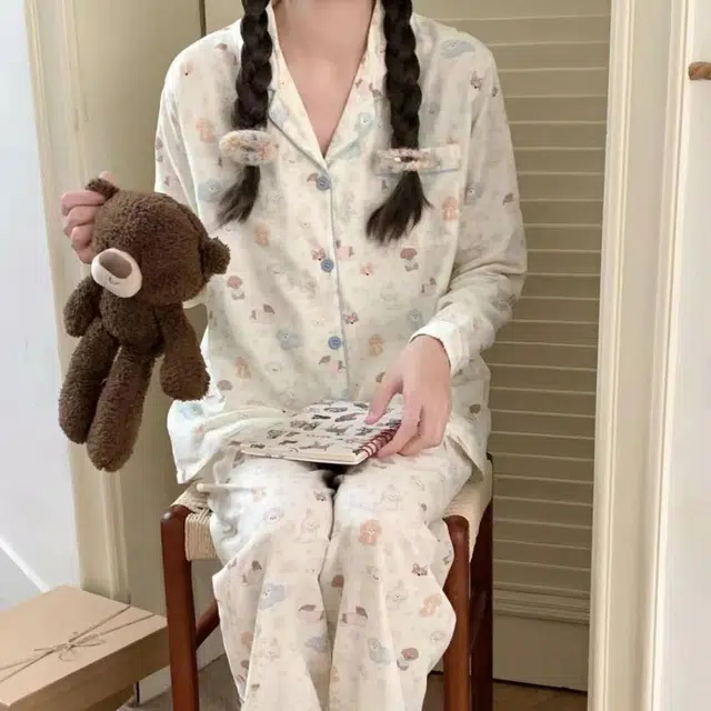 夏芬妍 柔软舒适萌狗乐园云朵棉开衫家居服亲肤休闲长袖长裤可外穿春秋款睡衣套装 女款 杏色