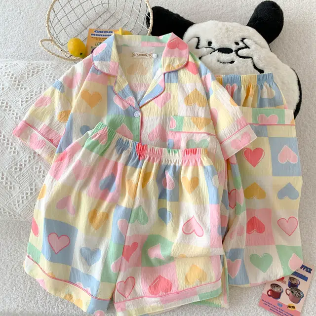 夏芬妍 柔软舒适格子爱心云朵棉翻领开衫家居服亲肤休闲短袖三件套时尚可外穿睡衣套装 女款 图片色