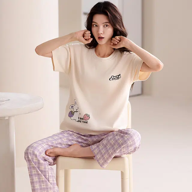 夏芬妍 简约舒适柔软复古格子草莓兔纯棉家居服透气亲肤宽松短袖圆领套头三件套可外穿睡衣套装 女款 紫色