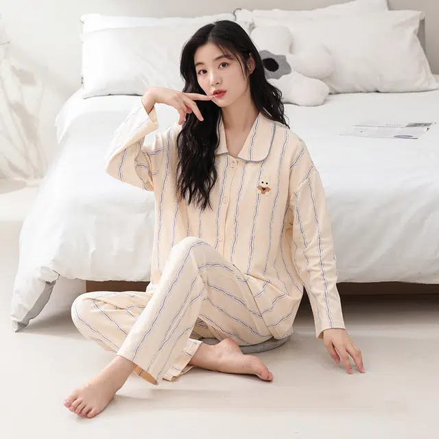 夏芬妍 舒适柔软小兔条纹翻领带胸垫纯棉开衫家居服保暖亲肤大码长袖长裤可外穿睡衣礼盒 女款 杏色