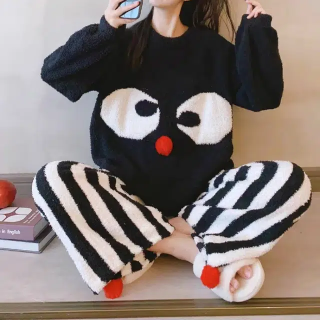 夏芬妍 简约甜美柔软亲肤可爱大眼竖纹裤半边绒家居服加绒加厚蓄温保暖长袖长裤可外穿秋冬款睡衣套装 女款 黑色