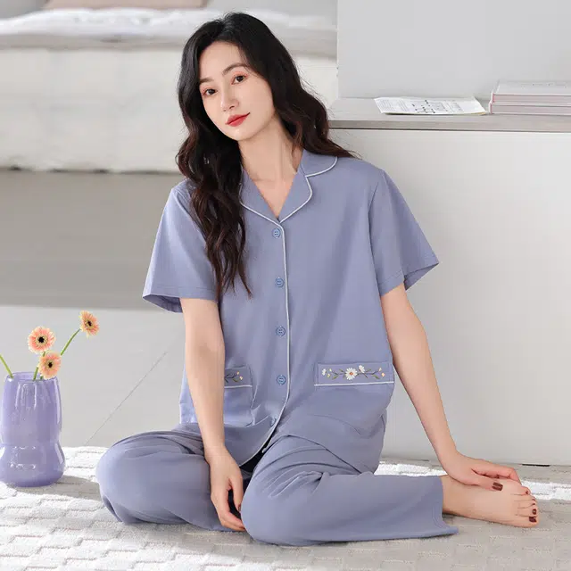 夏芬妍 简约时尚柔软舒适纯色气质绣花翻领家居服亲肤休闲短袖长裤可外穿睡衣套装 女款