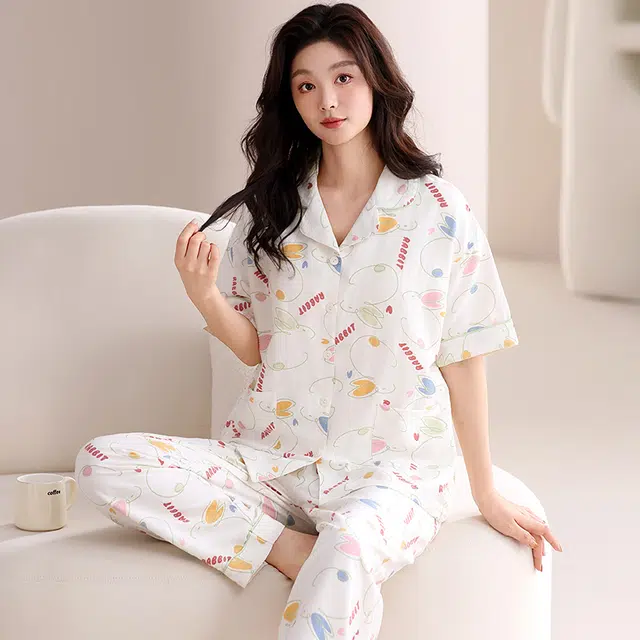 夏芬妍 甜美可爱缤纷兔子云朵棉舒适亲肤宽松凉感短袖三件套时尚翻领带胸垫可外穿家居服睡衣套装 女款 杏色