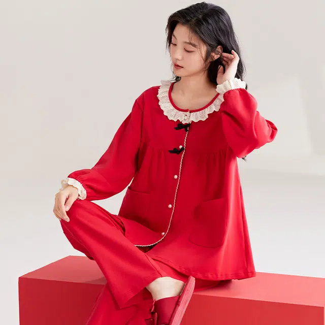 夏芬妍 亲肤舒适蕾丝花边拼接蝴蝶结纯棉家居服简约休闲长袖长裤可外穿喜庆本命年睡衣套装 女款 红色