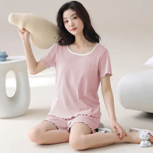 夏芬妍 柔软亲肤纯色冰丝螺纹宽松圆领带胸垫短袖短裤简约可外穿家居服睡衣套装 女款 粉色
