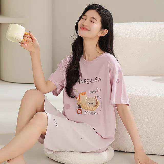夏芬妍 时尚柔软亲肤面包猫咪圆领家居服简约休闲舒适短袖睡衣可外穿睡裙 女款 浅紫色