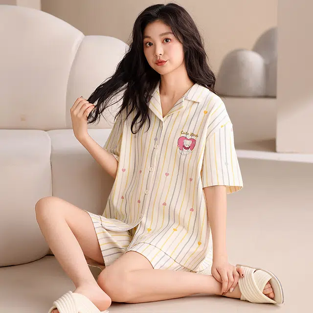 夏芬妍 甜美可爱条纹爱心小熊舒适亲肤宽松短袖短裤时尚翻领可外穿家居服睡衣套装 女款 杏色