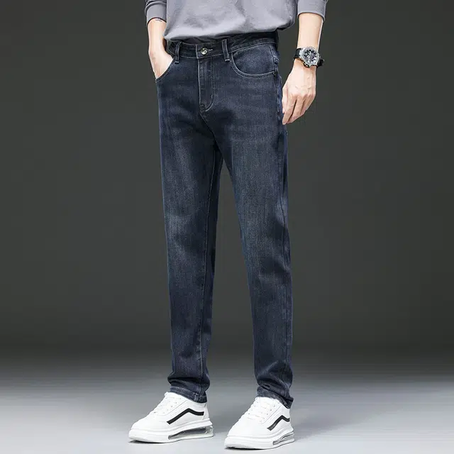 潮人榜 美式高端轻商务秋冬款百搭皮牌设计感潮流日常通勤时尚休闲中腰修身舒适直筒小脚弹力牛仔裤 男款