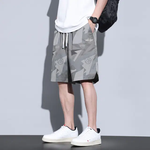 潮人榜 美式高街时尚运动阔腿宽松薄款五分休闲短裤 男款