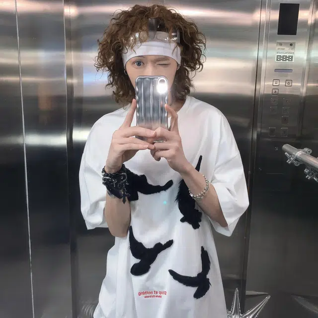 PAINT STAIN T