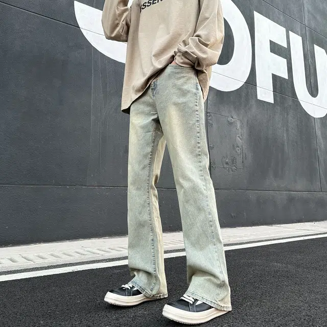 220XAFB