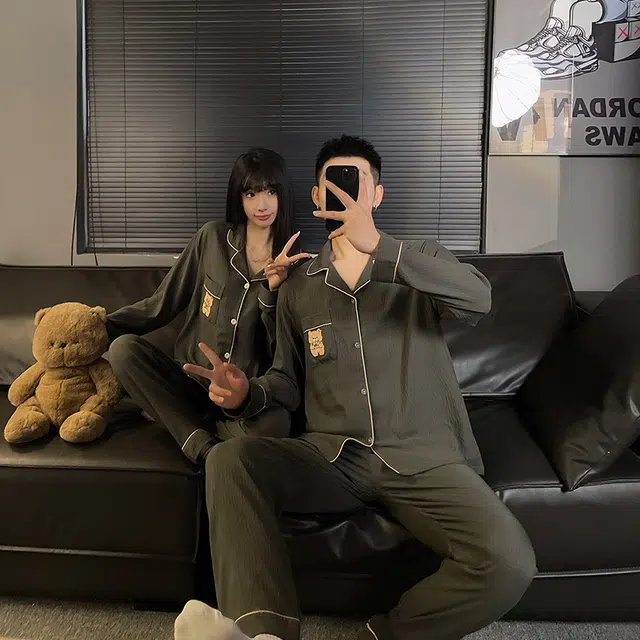 顶瓜瓜 长袖长裤翻领开衫简约卡通小熊休闲舒适两件套家居服睡衣套装 男女同款