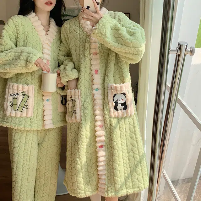 顶瓜瓜 珊瑚绒保暖加绒加厚可爱卡通熊猫长袖长裤休闲家居服睡衣套装 女款