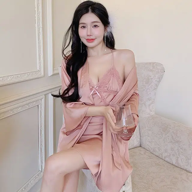顶瓜瓜 粉色冰丝面料简约舒适带胸垫可外穿睡衣套装 女款