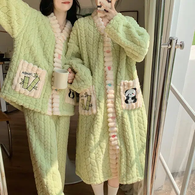 顶瓜瓜 珊瑚绒保暖加绒加厚可爱卡通熊猫长袖长裤休闲家居服睡衣套装 女款