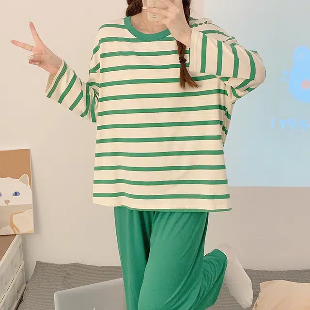 顶瓜瓜 条纹图案设计圆领简约舒适可外穿家居服睡衣套装 女款