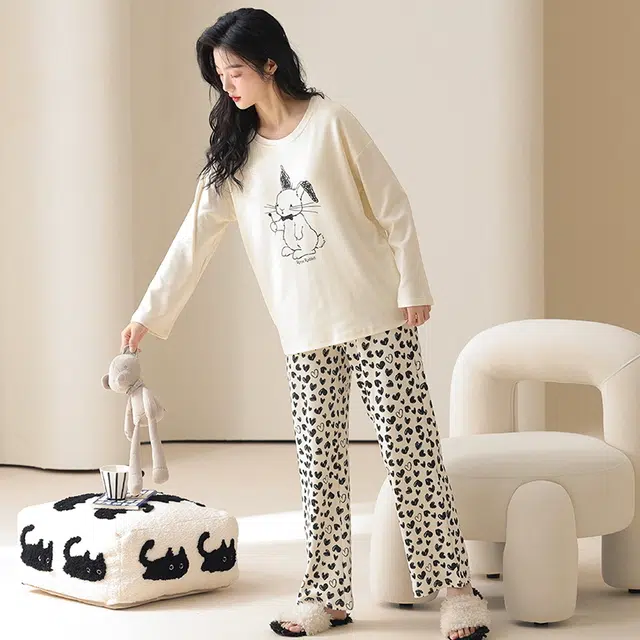 顶瓜瓜 小兔子图案简约舒适纯棉面料可外穿家居服睡衣套装 女款