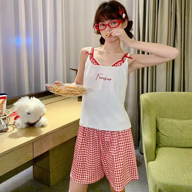 顶瓜瓜 家居休闲轻盈简约设计可外穿吊带服睡衣礼盒 女款