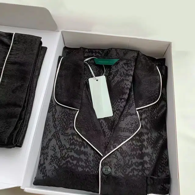 顶瓜瓜 蟒纹冰丝绸提花简约舒适可外穿家居服睡衣套装 女款
