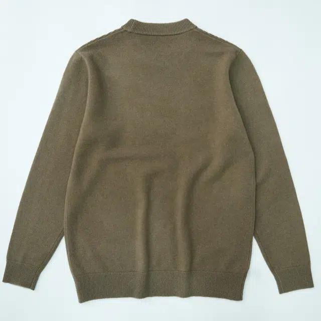 比利斯山羊 厚款圆领长袖麻花款毛衣 男款