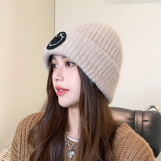 俞兆林 笑脸刺绣保暖宽松大头围针织帽百搭冷帽 毛线 绒线帽 男女同款情侣款