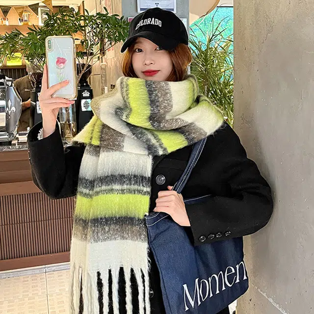 俞兆林 韩版百搭加厚马海毛绒美拉德高级氛围感 绒线围巾 女款