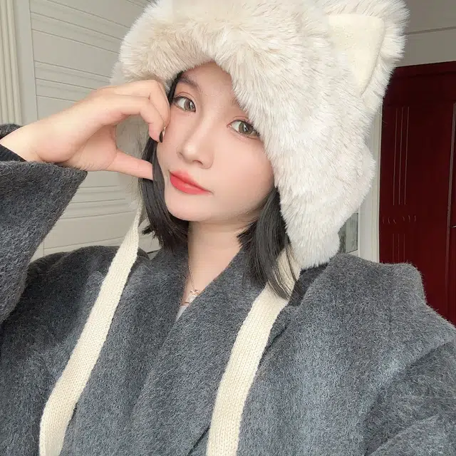 俞兆林 日系甜美可爱狐狸耳朵绑带套头护耳 腈纶 绒线帽 女款