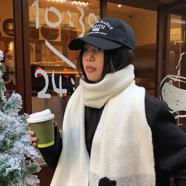 俞兆林 秋冬韩版纯色可爱小兔子蝴蝶结保暖加厚 绒线围巾 女款