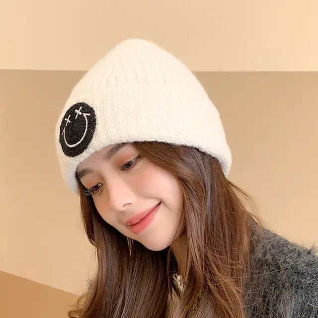 俞兆林 笑脸刺绣保暖宽松大头围针织帽百搭冷帽 毛线 绒线帽 男女同款情侣款
