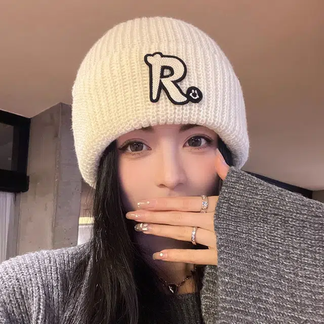 俞兆林 韩版秋冬字母针织保暖防寒纯色百搭 腈纶 绒线帽 男女同款情侣款