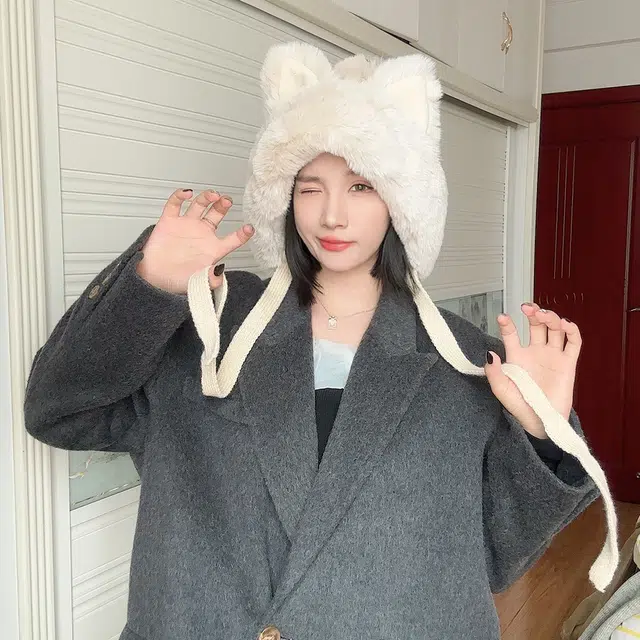 俞兆林 日系甜美可爱狐狸耳朵绑带套头护耳 腈纶 绒线帽 女款