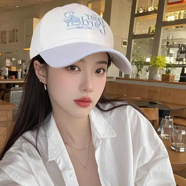俞兆林 可爱小熊字母刺绣学院风甜美软顶户外出游防晒遮阳休闲时尚百搭学生大头围显脸小 棉 鸭舌帽 男女同款情侣款