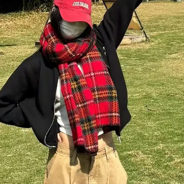俞兆林  韩系秋冬英伦风圣诞格子保暖百搭 绒线围巾 男女同款情侣款