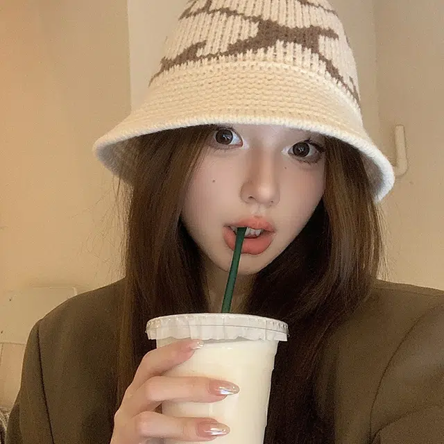 俞兆林 秋冬时尚拼色保暖防风简约百搭 腈纶 绒线帽 女款 黑色