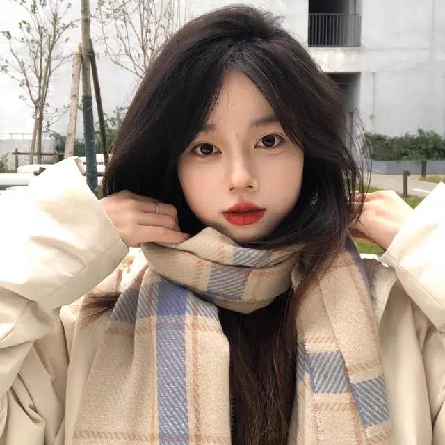 俞兆林 高级感韩系格纹百搭柔软保暖加厚披肩秋冬出行防寒围脖 心动礼盒装 聚酯纤维 绒线围巾 男女同款情侣款