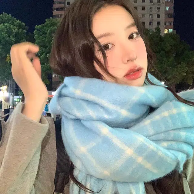 俞兆林 超大柔软圈圈纱复古蓝红色格纹氛围感披肩围脖 礼盒装 聚酯纤维 绒线围巾 男女同款情侣款