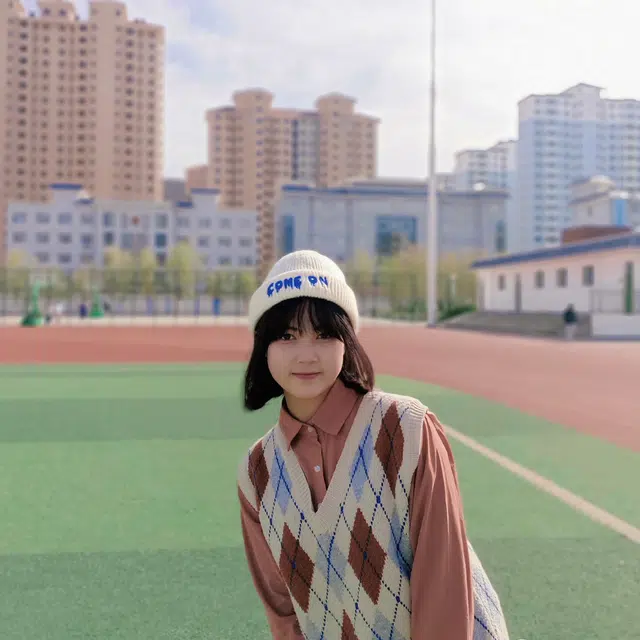 俞兆林 韩系户外双翻边字母刺绣保暖简约百搭 腈纶 绒线帽 男女同款情侣款