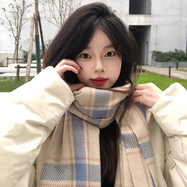俞兆林 高级感韩系格纹百搭柔软保暖加厚披肩秋冬出行防寒围脖 心动礼盒装 聚酯纤维 绒线围巾 男女同款情侣款