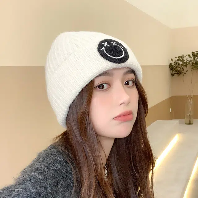 俞兆林 笑脸刺绣保暖宽松大头围针织帽百搭冷帽 毛线 绒线帽 男女同款情侣款